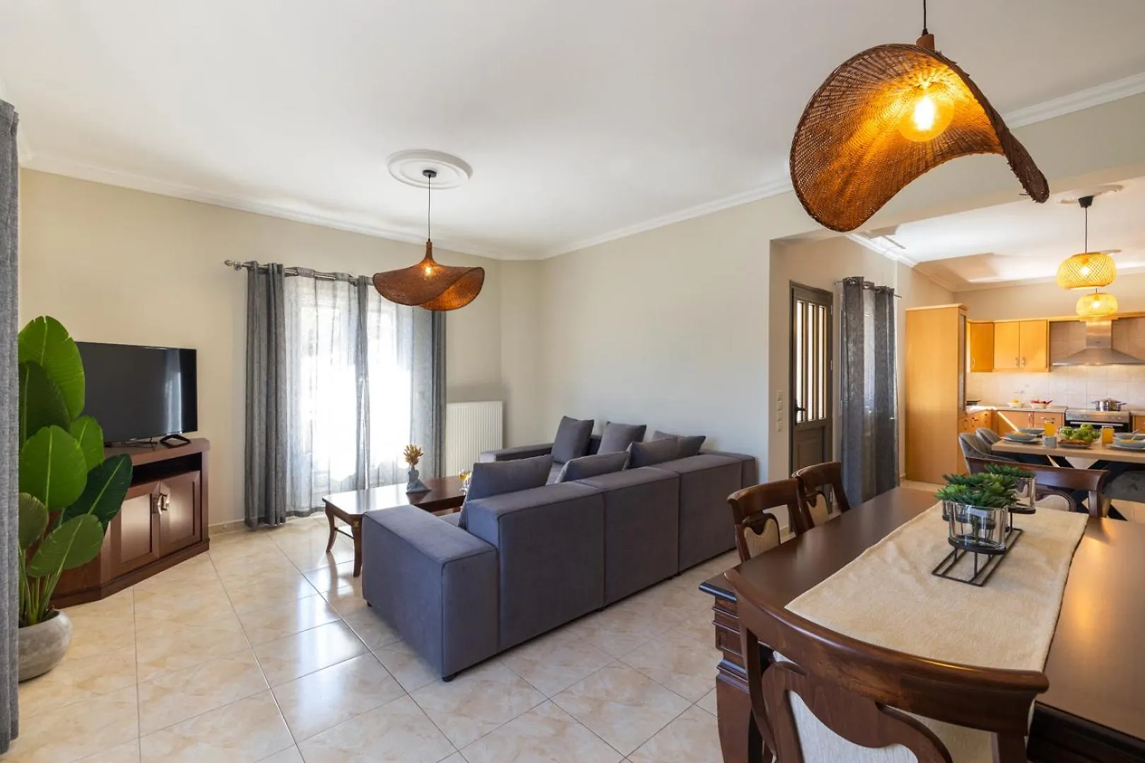 Fanis Elegant Argostoli Great View Apartment  Argostoli (Kefalonia)